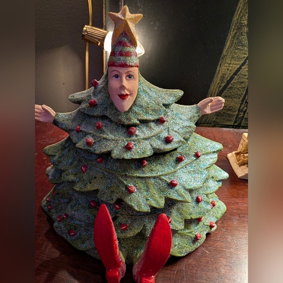 Department 56 Christmas Krinkles Tree Lady Woman Lidded Figure Patience Brewster - Picture 1 of 6